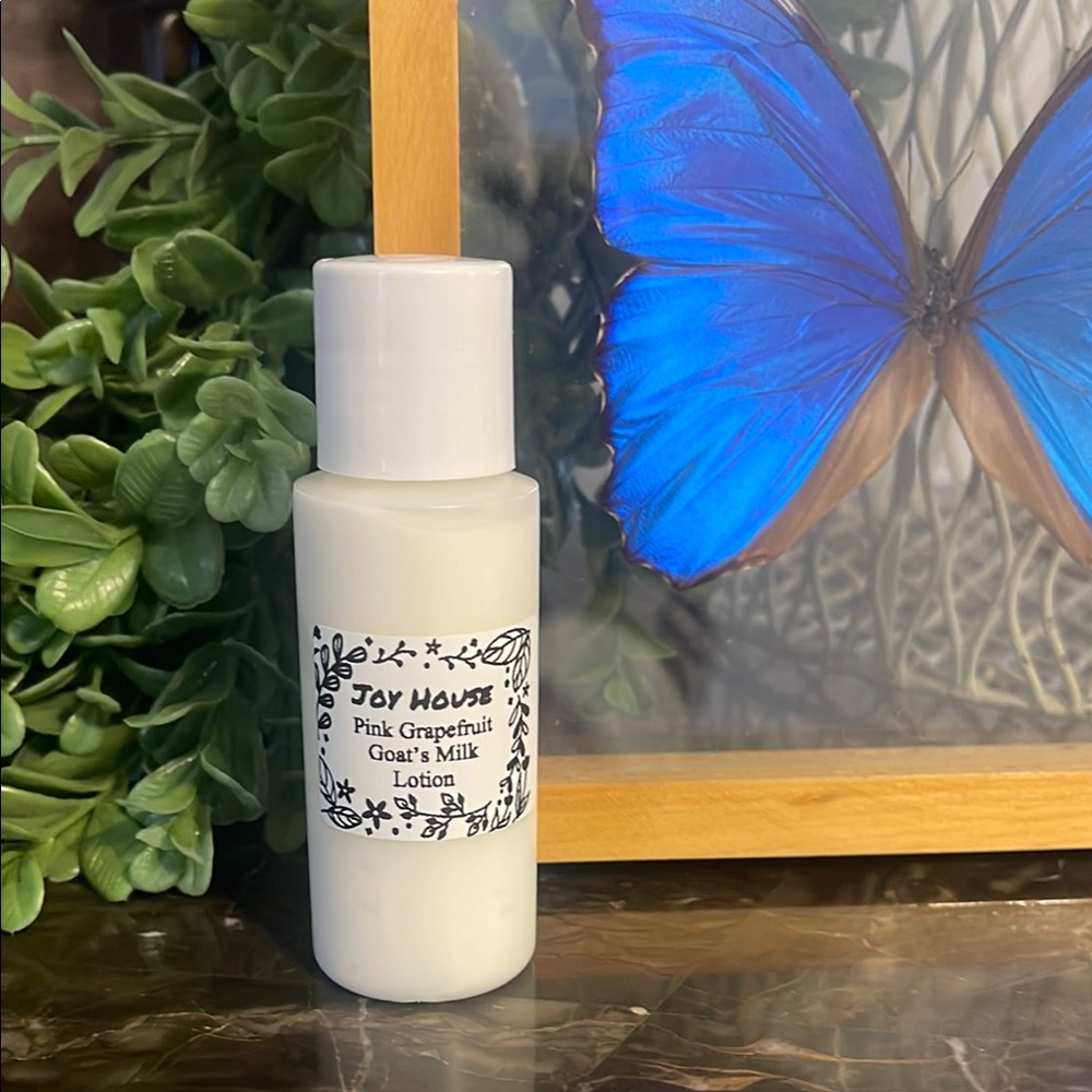 Pink Grapefruit Goat's Milk Lotion - White